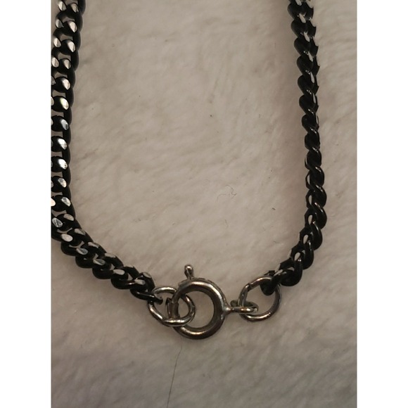 Sarah Coventry Romanesque gunmetal gray black cross pendant necklace 24" chain - Picture 4 of 5